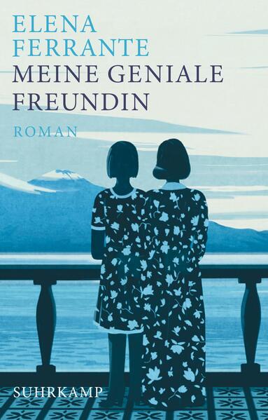 Der Weltbestseller in einer hochwertigen Geschenkbuchausgabe Elena Ferrante hat ein literarisches Meisterwerk von unermesslicher Strahlkraft geschrieben, ein von hinreißenden Figuren bevölkertes Sittengemälde und ein zupackend aufrichtiges Epos - über die rettende und zerstörerische, die weltverändernde Kraft einer Freundschaft, die ein ganzes langes Leben währt. In einem volkstümlichen Viertel Neapels wachsen sie auf, derbes Fluchen auf den Straßen, Familien, die sich seit Generationen befehden, das Silvesterfeuerwerk artet in eine Schießerei aus. Hier gehen sie gemeinsam in die Schule, die unangepasste, draufgängerische Lila und die schüchterne, beflissene Elena, beide darum wetteifernd, besser zu sein als die andere. Bis Lilas Vater sein brillantes Kind zwingt, in der Schusterei mitzuarbeiten, und Elena mit dem bohrenden Verdacht zurückbleibt, das Leben zu leben, das eigentlich ihrer besten, ihrer so unberechenbaren Freundin zugestanden hätte.