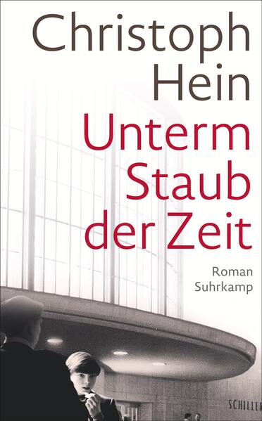 Vom Erwachsenwerden in einer geteilten Stadt Der vierzehnjährige Daniel kommt 1958 aus seiner ostdeutschen Heimatstadt, wo ihm als Pfarrerssohn das Abitur verwehrt wird, nach Berlin. Er zieht in ein Schülerheim in Grunewald, wo er auch das Gymnasium besucht, und lebt sich in der neuen Umgebung rasch ein. Mit seinen Zimmergenossen - die alle, wie er, aus der DDR stammen - drückt er nicht nur die Schulbank, sondern sie erkunden gemeinsam die Stadt: Als Zeitungsverkäufer ziehen sie allabendlich durch die Kneipen, und wenn das Essen im Schülerheim allzu fade schmeckt, geht es auf eine Erbsensuppe in Aschingers »Stehbierhalle«. Sie erleben den Erweckungsprediger Billy Graham, der die Massen im Tiergarten in Verzückung versetzt, und Bill Haley, der den Sportpalast zum Kochen bringt.