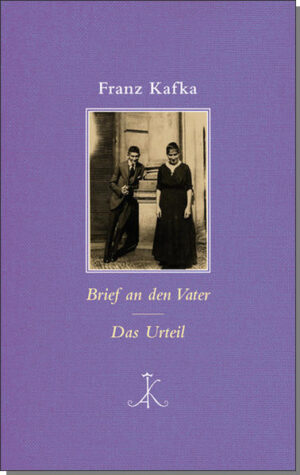 Kafkas »Brief an den Vater«: eines der intimsten Zeugnisse des Autors und gleichzeitig von der für Kafka so typischen Sprachmächtigkeit. Was aus dem Brief spricht, der seinen Adressaten nie erreichte, ist ein Mensch, der stetig an sich zweifelt, gefangen in einer Hassliebe zum Vater, von dem er sich zeitlebens nicht lösen konnte. Dabei durchzieht den Text neben anklagenden Tönen auch leise Ironie, der Schrei nach Anerkennung, der dem Leser immer wieder die Sprache verschlägt. Passend dazu enthält der Band die Erzählung »Das Urteil«. Für den, der noch tiefer in die Texte eintauchen möchte, hat der Kafka-Experte Dieter Lamping Anmerkungen, ein Nachwort und eine Zeittafel verfasst. Erlesen ausgestattet, mit Bildern aus der Zeit. Eine wahre Kostbarkeit.