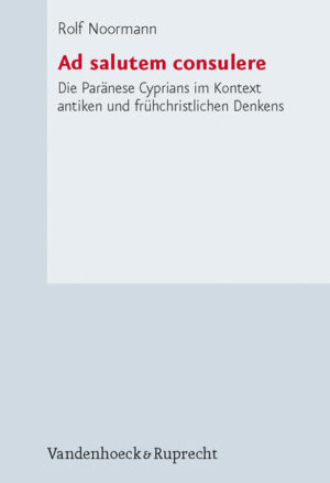 Mit Cyprian von Karthago betritt erstmals ein römischer Aristokrat als Bischof die Bühne der lateinischen Kirchen- und Theologiegeschichte. Seine Schriften und Briefe geben nicht nur Einblick in die politischen, kirchlichen und theologischen Auseinandersetzungen seiner Zeit, sie zeugen auch von einer intensiven Durchdringung der theologischen Tradition und ihrer Neugestaltung im Blick auf die praktischen Erfordernisse ihrer Zeit. Die Untersuchung rückt das zentrale Anliegen der cyprianischen Schriften, die praktische Unterweisung und Ermahnung, das heißt seine Paränese, in den Mittelpunkt. Es wird gezeigt, wie Cyprian im Horizont einer Theologie der Gnade, die in wesentlichen Aspekten als Wegbereiter auch der augustinischen Gnadentheologie gelten kann, konsequent das christliche Leben und Handeln ins Zentrum seiner theologischen Aufmerksamkeit rückt. Dabei wird deutlich, wie Cyprian das Erbe Tertullians, den er mit gutem Grund als seinen Lehrer betrachtet, umgestaltet, weiterentwickelt und zum Teil auch korrigiert. Ebenso wichtig ist die Auseinandersetzung Cyprians mit seinem römischen Erbe. Seine Theologie erweist sich als in starkem Maße durch römisch-stoische Traditionen, insbesondere durch das Denken Senecas, geprägt. Auch hier zeigt sich Cyprian als ein ebenso gelehriger wie eigenständiger Schüler. Er nimmt vieles auf, was andere vor ihm gedacht und formuliert haben, gibt aber dem Rezipierten eine charakteristisch neue Gestalt. Die theologische Haltung Cyprians resultiert aus seiner Rolle als Bischof von Karthago (und Primas des christlichen Nordafrika): Verantwortlich für das Wohl der ihm anvertrauten Kirche, ist für Cyprian die Ausübung der disciplina der christlichen Gemeinde grundlegend. In der »salus publica« der christlichen Gemeinde geht es aber zugleich um das Heil des einzelnen. Jedem einzelnen durch Unterweisung und nötigenfalls auch durch strenge Ermahnung zum Heil zu raten, ist für ihn die zentrale Aufgabe des Bischofs.