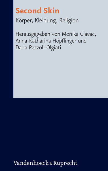 Aktuelle öffentliche, mediale und politische Debatten fokussieren auf Körper und Kleidung im Zusammenhang mit Religion. »Second Skin« bietet anhand der Kategorien Identität, Repräsentation, Produktion und Rezeption sowie Regulierung einen kulturwissenschaftlichen Zugang zu Kleidung, Körper und Religion. Ausgehend von einem Konzept des Körpers als prozessuale, identitätsstiftende Grundlage der Person über die Analyse von Praktiken und Repräsentationen von Körper und Kleidung bis hin zur Analyse öffentlicher Machtdiskurse und Selbstregulierungen tragen in diesem Band Forschende aus unterschiedlichen Disziplinen zu einer religionstheoretischen Erfassung von Kleidung bei.