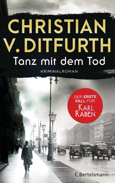 Atemberaubende Spannung im Berlin der 30er Jahre: Der Auftakt einer neuen historischen Thriller-Reihe des preisgekrönten Spannungsautors Berlin-Wedding, November 1932: Sieben SA-Männer stürmen eine Kneipe und erschießen Kurt Esser, Redakteur des KPD-Blatts »Rote Fahne«. Dem jungen Kriminalpolizisten Karl Raben gelingt es, den Anführer der Mörder, Gustav Fehrkamp, zu stellen. Doch kaum ist Hitler 1933 an der Macht, kommt Fehrkamp auf freien Fuß. Raben hat fortan nur noch einen Gedanken: Gerechtigkeit. Für sein Vorhaben geht er einen Pakt mit dem Teufel ein und arbeitet für die gerade gegründete Geheime Staatspolizei. Damit ist sein Leben in der Hand von Gestapo-Chef Reinhard Heydrich. Genauso wie das seiner Frau Lena, die jüdischer Herkunft ist. Wie kann ein Polizist für Gerechtigkeit sorgen, wenn das Unrecht die Macht ergreift? »Tanz mit dem Tod« ist der fulminante Auftakt einer historischen Krimireihe in Berlin. In den folgenden Bänden jagt Karl Raben Essers Mörder in den Zeiten des Aufstiegs und des Untergangs des Nationalsozialismus und löst den letzten Fall in der gerade gegründeten Bundesrepublik.