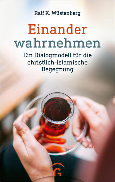 Ein neues Modell für das Gespräch mit dem Islam Dieses Buch ist eine Einladung: Es ermutigt Christ*innen darin, das Gespräch mit gläubigen Muslimen zu suchen und zwar so, dass sie am Wahrheitsanspruch der eigenen Überzeugung festhalten und doch mit Offenheit und Neugier auf die Anhänger des Islam zugehen können. Dies gelingt, indem Ralf Wüstenberg ein strukturiertes Modell des Dialogs-die „Dialogpyramide“-einführt, einen Stufenweg, auf dem das Gespräch zwischen Gläubigen gestaltet werden kann. Vom kognitiven Dialog, der die äußere Gestalt der Religion verhandelt, führt der Weg über den empathischen Dialog, der die Frömmigkeit des Anderen wahrnimmt, zum spirituellen Dialog, der im Idealfall ein Verständnis der gemeinsamen Verwurzelung im gleichen Urgrund offenlegt. Die Perspektive dieses Buches ist dabei immer eine christliche und der Fluchtpunkt der Argumentation konkret: Die christliche Lehre von Jesus bietet den Inhalt, an dem der Autor die Möglichkeiten der „Dialogpyramide“ darlegt.