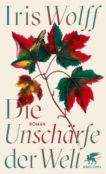 »Eine Autorin mit einem traumsicheren Sprachgefühl« Denis Scheck Iris Wolff erzählt die bewegte Geschichte einer Familie aus dem Banat, deren Bande so eng geknüpft sind, dass sie selbst über Grenzen hinweg nicht zerreißen. Ein Roman über Menschen aus vier Generationen, der auf berückend poetische Weise Verlust und Neuanfang miteinander in Beziehung setzt. Hätten Florentine und Hannes den beiden jungen Reisenden auch dann ihre Tür geöffnet, wenn sie geahnt hätten, welche Rolle der Besuch aus der DDR im Leben der Banater Familie noch spielen wird? Hätte Samuel seinem besten Freund Oz auch dann rückhaltlos beigestanden, wenn er das Ausmaß seiner Entscheidung überblickt hätte? In »Die Unschärfe der Welt« verbinden sich die Lebenswege von sieben Personen, sieben Wahlverwandten, die sich trotz Schicksalsschlägen und räumlichen Distanzen unaufhörlich aufeinander zubewegen. So entsteht vor dem Hintergrund des zusammenbrechenden Ostblocks und der wechselvollen Geschichte des 20. Jahrhunderts ein großer Roman über Freundschaft und das, was wir bereit sind, für das Glück eines anderen aufzugeben. Kunstvoll und höchst präzise lotet Iris Wolff die Möglichkeiten und Grenzen von Sprache und Erinnerung aus und von jenen Bildern, die sich andere von uns machen. »So schön hat noch niemand Geschichte zum Schweben gebracht.« Stefan Kister, Stuttgarter Zeitung »Iris Wolff erzählt aus einer tiefen Ruhe heraus. Sie weitet dadurch die Zeit. Für ein Jahrhundert und etliche Menschenleben braucht sie nicht einmal zweihundert Seiten. Und nichts fehlt.« Carsten Hueck, SWR2