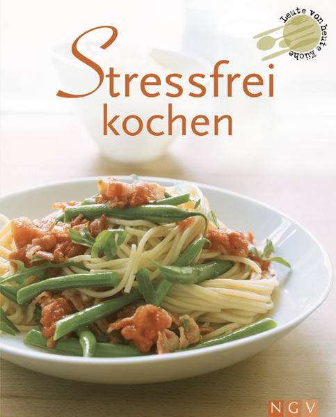 Hunger nach Feierabend, aber keine Lust auf lange Rezeptanleitungen? Gäste im Anmarsch, aber wenig Zeit zum Vorbereiten? Mit unseren abwechslungsreichen Rezeptideen ist das alles kein Problem. Kurze Einkaufslisten, Zutaten, die überall erhältlich sind und eine unkomplizierte Zubereitung garantieren Gaumenfreuden ohne Stress – von der Alltagsküche bis zum Partyfood, von kreativen Vorschlägen zur Resteverwertung bis zu unkomplizierten Süßspeisen. Dieses liebevoll gestaltete Buch bietet eine Vielzahl sorgfältig ausgewählter Rezepte. Ob mit wenigen Zutaten im Handumdrehen gekocht, Raffiniertes aus dem Ofen, das praktisch von alleine gart, oder Gerichte, die man hervorragend vorbereiten kann, für jeden Geschmack ist etwas dabei – von Artischocken mit Knoblauchdip über Brokkoli-Hack-Quiche bis zum Schnitzel mit Kräuterkruste. Alle Rezepte sind leicht nachzukochen und gelingen einfach jedem. Brillante Fotos wecken die Lust aufs Ausprobieren und machen schon beim Durchblättern Appetit auf mehr.