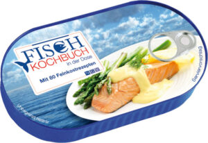 Die Idee für Fischliebhaber! In der originellen Metallbox in der Form eine Fisch-Delikatess-Dose werden im innliegenden Kochbuch 80 abwechslungsreiche Fischrezepte präsentiert. Die Box ist sicher zu öffnen und wiederverschlißbar dank des sorgfältig verarbeiteten Stülpdeckels. Format des Kochbuchs 12 x 7 cm