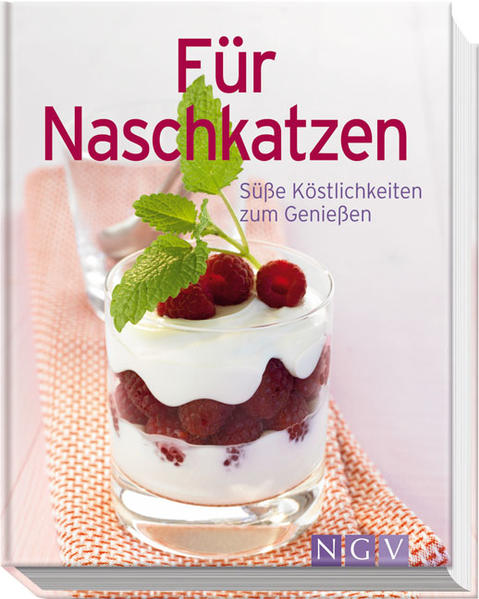 Die Bibel für Schleckermäuler. Sündige Cremes, zarte Eiskreationen, üppige Mehlspeisen, himmlische Törtchen, knusprige Kekse und verführerische Pralinés – das ist die süße Welt der Naschkatzen! In diesem Buch ist alles versammelt, was das Herz von Süßschnäbeln höher schlagen lässt. Über 100 Rezepte bieten einen schier unerschöpflichen Fundus für traumhafte Desserts und süße Leckereien. So sind alle stets gewappnet, die die Lust auf Süßes packt.