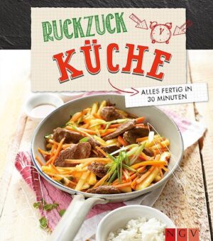 Blitzschnell aufgetischt Keine Zeit zum Kochen? Gibt’s nicht! Gerade wenn die Zeit knapp ist, darf der Genuss nicht zu kurz kommen. In diesem Buch finden Sie viele leckere Hauptgerichte, die allesamt in 30 Minuten fix und fertig auf dem Tisch stehen. Schneller und besser geht’s einfach nicht! Ob Steak-Pfanne mit Avocado-Püree, zweierlei Fisch im Brickteig, Kokoshuhn mit Gemüse oder toskanischer Brotauflauf mit Mozzarella und Basilikum – unsere abwechslungsreichen frischen Blitzrezepte machen allesamt Lust aufs Ausprobieren und sind Schritt für Schritt erklärt. Durch die stimmungsvollen Farbfotos zu jedem Rezept und die schöne Gestaltung ist das Buch auch optisch ein Augenschmaus, der einfach in jede Küche gehört. - 55 frische Blitzrezepte mit Fleisch, Geflügel und Fisch oder vegetarisch - Alle Gerichte stehen in maximal 30 Minuten auf dem Tisch - Jedes Rezept mit brillantem Farbfoto und detaillierter Schritt-für-Schritt-Anleitung