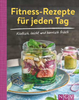 Essn sie sich fit! -Über 90 Rezepte für ausgewogene Ernährung und Fitness -Vom energiereichen Start in den Tag bis zum gesunden Abendessen -Genuss pur auf leichte Art Schlank und voller Power - mit dem richtigen Essen kein Problem! Mit unseren fett- und kalorienarmen Gerichten sagen wir Müdigkeit und Trägheit ab sofort den Kampf an. Und lecker sind sie auch noch! Ob gesunde Snacks, Salate oder Suppen, leichte Veggie-Gerichte, Pasta oder Raffiniertes mit Fleisch und Fisch, Smoothies oder süße Naschereien: Hier finden Sie über 90 leckere Gerichte, bei denen Sie herzhaft zugreifen dürfen. Essen Sie sich fit! Egal ob im stressigen Berufsalltag oder im aktiven Privatleben, gesund und fit zu sein ist für jeden wichtig. Dazu gehört nebem regelmäßigen Sport auch eine ausgewogene Ernährung, die Körper und Geist gleichmäßig mit Energie versorgt. In diesem Buch finden Sie viele leckere Rezepte, die Sie fit für jede Anstrengung des Alltags machen. Starten Sie mit einem energiereichen Frühstück mit selbst gemischtem Müsli oder probieren Sie einen der vielen fruchtigen Smoothies. Für zwischendurch gibt es feine Salate und leichte Suppen oder auch trendige Rezepte für selbst gebackene Energy-Riegel und -Snacks. Zum Abendessen bieten sich leichte Rezepte mit Fisch, Fleisch und Geflügel, aber auch vegetarische Highlights an. Ein süßer Abschluss, der nicht belastet, darf dann natürlich auch nicht fehlen! Hier finden Sie garantiert passende Rezepte für Ihre persönliche Fitnessküche.