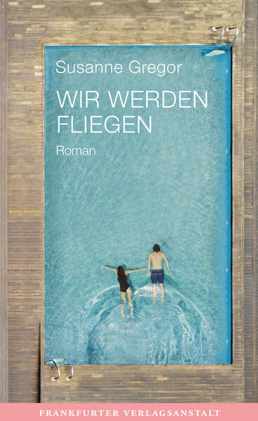 Als Alan verschwindet, stellt seine Schwester Miša fest, wie wenig sie u?ber das neue Leben ihres Bruder weiß. Eines aber ist ihr sehr wohl bekannt: Bereits einmal war Alan plötzlich verschwunden, kurz vor der Wende floh er bei Nacht und Nebel aus dem tschechoslowakischen Žilina in den Westen. Jahre später fand die Familie u?ber Umwege in Wien wieder zusammen. Doch Miša und Alan sind nicht mehr dieselben. Alan, der ehemalige Rebell, ist zu einem u?berangepassten, strebsamen Arzt geworden, und Miša, die ehemals brave Leseratte, schwebt nach abgebrochenem Studium ufer- und ankerlos von einer europäischen Stadt zur nächsten. Erst als sie den Engländer Joe trifft, fu?hlt sie sich voru?bergehend angekommen. Alan wiederum verliebt sich in die Diplomatentochter Nora, die an seiner Seite ein Zuhause sucht - bis sie auch diesem wieder u?berdru?ssig wird. Miša und Alan sehnen sich nach Zugehörigkeit und driften dabei immer weiter auseinander. Nun, da Alan erneut aus seinem und damit auch aus Mišas Leben geflohen ist, stellt sich fu?r sie die Frage: Werden sie sich selbst, werden sie einander wiederfinden? Wir werden fliegen erzählt vom Wandel, der Zeiten und der Menschen, von Verlust und Neuerfinden, von denen, die mit einem Ziel aufbrechen und doch auf Durchreise bleiben. Aus wechselnder Perspektive entwirft Susanne Gregor ein einfu?hlsames Porträt zweier Geschwister, die auf der Suche nach sich selbst in unterschiedliche Richtungen aufbrechen und doch umeinanderkreisen - ein warmer, ein hoffnungsvoller Roman.