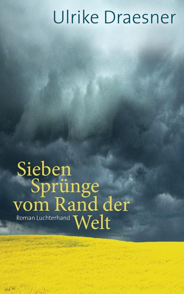 Was es bedeutet, die Heimat zu verlieren … Simone Grolmann ist 52, etabliert und angesehen, Professorin für Verhaltensforschung, Mutter einer Tochter, ein analytischer Mensch. Und doch hat sie Angst. Angst vor Schnee. Die Angst ist tief in ihr, versunken wie der Breslauer Wald, durch den ihr Vater, sein behinderter Bruder Emil und Lilly, die Mutter der beiden, in der Nacht vom 19. auf den 20. Januar 1945 stapften, bei minus 21 Grad: drei Menschen mit drei durchweichten Pappkoffern. 17 Jahre vor Simones Geburt war das, und doch ist es ihre eigene Angst. Simone liebt ihren Vater Eustachius - und kommt ihm gleichwohl nicht nah. Eustachius Grolmann, 83, ist ein Kriegskind. Aufgewachsen im Propagandastaat, 1945 aus Schlesien in den Westen geflohen. Noch immer wird er von den Erinnerungen an die Flucht und den Tod seines Bruders heimgesucht. »Sei froh, dass du lebst.« Diesen Nachkriegssatz hat er sich selbst so oft vorgesagt, bis er glaubte, das, was er spürte, könnte nun endlich dieses Frohsein sein. Ulrike Draesner kreuzt die Lebenswege der schlesischen Grolmanns mit dem Schicksal einer aus Ostpolen nach Wroc?aw vertriebenen Familie. Vier Generationen kommen zu Wort. Virtuos entwirft sie ein Kaleidoskop der Erinnerungen, die sich zu immer neuen Bildern fügen. Sie zeigen, wie die durch Flucht und Vertreibung ausgelösten Traumata weiterwirken und wie sich seelische Landschaften von einer Generation in die nächste weitervererben. Die Geschichten der Grolmanns und der Nienaltowskis werden zum Spiegel von hundert Jahren mitteleuropäischer Geschichte. Sie erzählen von den Mühen und Seligkeiten zwischen Eltern und Kindern, von Luftwurzeln, Freiheit und Migration.