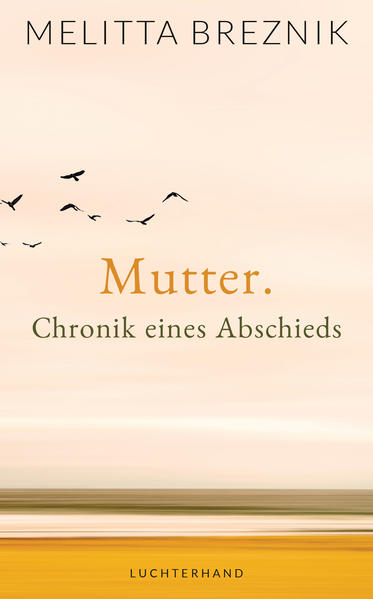 Mit „Mutter“ legt Melitta Breznik ein intensives Kammerspiel vor, der langsame Abschied von der Mutter. Als Tochter, Pflegerin und Ärztin, die ihre Mutter in den letzten Monaten beim Sterben begleitet, schildert die Autorin mit genauem Blick die Veränderungen, die von den beiden Frauen Besitz ergreifen. Es gibt Momente der Verbundenheit, der Trauer, des Lichts, Kleinigkeiten erstrahlen in schlichter Schönheit in diesen letzten Tagen. Eine Familiengeschichte wird erzählt, bis zurück zu den beiden Kriegen. Fragen nach Schuld und Vergebung tauchen auf und nach dem, was bleibt, wenn jemand stirbt. Ein dichtes Buch über das Sterben. Tiefgründig, ehrlich, liebend und klar.