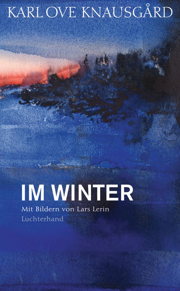 Die Jahreszeiten-Bücher von Karl Ove Knausgård: "Im Winter" ist der zweite Teil einer aus vier Bänden bestehenden grandiosen Liebeserklärung an das Leben und die sinnlich erfahrbare Welt. Enthalten: Briefe an eine neu geborene Tochter, Essays über Weihnachten und den Schnee, das Licht am Winterhimmel und ein Feuerwerk zwischen den Jahren, das Leben im Winter. „Es ist seltsam, dass es dich gibt, du aber nichts darüber weißt, wie die Welt aussieht. Es ist seltsam, dass es ein erstes Mal dafür gibt, den Himmel zu sehen, ein erstes Mal dafür, die Luft auf der Haut zu spüren. Es ist seltsam, dass es ein erstes Mal dafür gibt, ein Gesicht, einen Baum, eine Lampe, einen Pyjama, einen Schuh zu sehen. In meinem Leben passiert das so gut wie nie. Aber bald ist es so weit. In ein paar Monaten nur werde ich dich zum ersten Mal sehen.“ Ausstattung: mit Lesebändchen