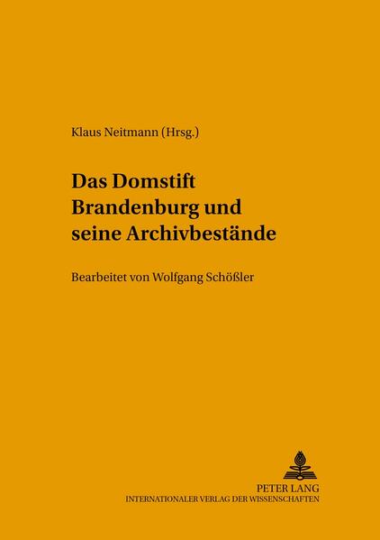 Die Publikation stellt mit dem Domstift Brandenburg eine Institution vor, die zu den ältesten der Mark Brandenburg gehört und deren Archiv bis zur Gründung des Bistums Brandenburg im Jahre 948 zurückreicht und das älteste in ununterbrochener Kontinuität bis auf den heutigen Tag bestehende brandenburgische Archiv ist. Diese lange Zeit hatte viele unterschiedliche sich zum Teil überschneidende Erschließungen des Archivs zur Folge, welche seine Benutzung sehr erschwert haben. Deshalb ist eine Neuerschließung dringend notwendig geworden, deren Extrakt die Übersicht über die Bestände des Domstiftsarchivs bildet. Vorangestellt sind den einzelnen Bestandsübersichten jeweils Darstellungen der Geschichte ihrer Institutionen. Da die alten Gliederungen nicht mehr verwendet werden konnten-das wird in der Darstellung über das Domstiftsarchiv ausführlich begründet -, ist für den zentralen Bestand des Domkapitels eine neue Systematik entwickelt worden, welche die Verwaltungsstruktur widerspiegelt und das Ziel hat, dem Nutzer übersichtlich die ihn erwartende Themenbreite vor Augen zu führen. Um auch Nutzern, denen die Verwaltungssystematik nicht so geläufig ist, entgegenzukommen, ist der Band mit Orts-, Personen- und Sachregister versehen worden.