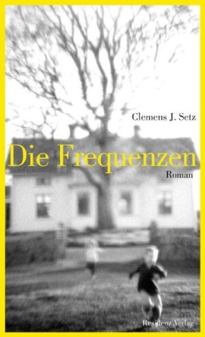 DIES IST DIE GESCHICHTE VON WALTER, dem Sohn eines Architekten mit Einfluss. Er will Schauspieler werden - oder will es nur sein Vater? Walter bekommt seine Chance, als ihn Valerie, eine Psychotherapeutin, die bessere Tage gesehen hat, engagiert, um in Gruppensitzungen fiktive Patientenrollen zu spielen. Doch er geht zu sehr in seiner Rolle auf. Dies ist die Geschichte von Alexander. Er ist Altenpfleger, ein junger Mann mit ausufernder Phantasie, die sich im Schatten einer einsamen Kindheit entwickelt hat. Alexander kündigt seinen Job, und er will seine Freundin loswerden, um mit Valerie zusammenzuleben. Doch die wird eines Tages brutal zusammengeschlagen … Nach „Söhne und Planeten“, seinem Debüt, das ihm einhelliges Lob der Kritik einbrachte, legt Clemens J. Setz ein Werk vor, das alle Erwartungen sprengt: atemberaubend kraftvoll, bunt, sprachgewaltig und zart.