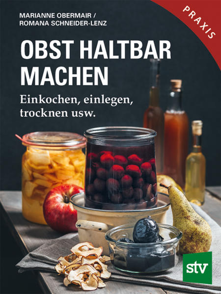 Geschmack pur • Einfrieren, Sterilisieren, Trocknen & Dörren • Einlegen in Essig, Öl und Alkohol, Kandieren und Glasieren • Kompotte, Konfitüren, Obstpasten und Säfte Genussvoll selbst machen statt teuer kaufen: So bleibt der Geschmack der eigenen Früchte erhalten - und wird sogar verfeinert! Ausführlich werden zuerst die „Basics“ der verschiedenen Arten der Haltbarmachung erklärt: Einfrieren, Sterilisieren, Trocknen und Dörren, Einlegen in Essig, Öl und Alkohol, Kandieren und Glasieren sowie die Erzeugung von Kompotten, Konfitüren, Obstpasten, Marmeladen und Säften. Nach dem „Wie“ geht es in einem umfangreichen Rezeptteil im wahrsten Sinne des Wortes ans Eingemachte. Viele Anregungen und Ideen zeugen davon, welche Köstlichkeiten mit Obst produziert werden können. Die Palette reicht von Holunder-Quitten-Konfitüre über Preiselbeerkompott, Fruchtsenf, Hagebuttenmus und Vogelbeerkonfekt bis zu Apfel-Birnen-Chutney, Dörrpflaumen und Himbeeressig.