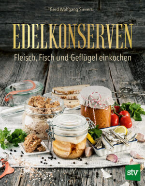 Das edle Buch vom Fleischeinkochen • Einzigartig und konkurrenzlos • Corned Beef, Kübelfleisch, Karpfen in Öl, Sulz & Co. • Rillettes und Rillons, Confits und Pasteten, Fleischaufstrich und Sardellenleberwurst Detailliert und bis in alle Einzelheiten wird das Haltbarmachen von Fleisch und Fisch in diesem Buch mit vielen Schritt-für-Schritt-Fotos erklärt. So gelingt es, die großen französischen Klassiker ebenso wie internationale Delikatessen (z. B. Corned Beef), aber auch bodenständige deutsche und österreichische Köstlichkeiten (wie Schweine- und Gänseschmalz, Kübelfleisch, Pottsuse, Leberwurst im Glas, Sulz, Mettwurst und Fleischaufstriche) zuzubereiten. Zusätzlich: Ein eigenes Kapitel erklärt, wie aus frischem Fisch z. B. Rillettes, Pastete, Leberwurst und Sülzen hergestellt bzw. Matjes & Co. in Öl eingelegt werden. 150 Rezepte leiten zur Herstellung aller Klassiker, aber auch neuer und ungewöhnlicher „Edelkonserven“ an.