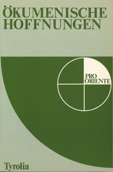 In den Jahren 1965 bis 1970, nachdem Kardinal König in Wien den Stiftungsfonds PRO ORIENTE gegründet hatte, um den ökumenischen Auftrag des Zweiten Vatikanischen Konzils in die Wirklichkeit der Wiener Kirche umzusetzen, kam es zu den von ökumenischen Hoffnungen beflügelten ersten Schritten eines näheren Kennenlernens zwischen Ost- und Westkirche. Dieser Band umfasst die Texte der Vorträge, welche in dieser Zeit bei den ersten neun von PRO ORIENTE veranstalteten Symposien gehalten wurden. Es kommen so bedeutende Protagonisten des interchristlichen Dialogs wie die Metropoliten Meliton, Athenagoras, Emilianos, Maximos oder der russische Vertreter beim Zweiten Vatikanischen Konzil, Erzpriester Vitalij Borowoj, zu Wort. Von katholischer Seite nahmen Johannes Willebrands, Pierre Duprey, Emmanuel Lanne, Christophe Dumont und Maurice Nédoncelle Stellung.