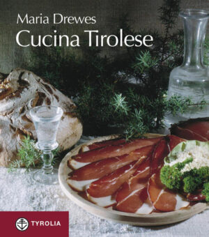 Das ideale Geschenk für italienische Gäste in Tirol. Die bekannte und bewährte „Tiroler Küche“ von Maria Drewes liegt hier in einer sehr ansprechenden Kleinausgabe auf italienisch vor. Die kleine Auswahl von Köstlichkeiten der Tiroler Küche - rund 70 Rezepte - soll zum Kennenlernen anregen und Gusto auf die heimische Esskultur machen.