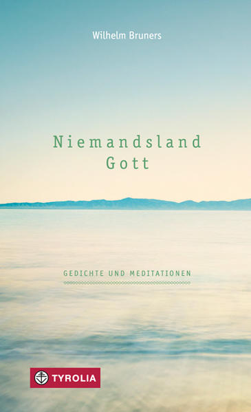 Poesie, die den Glauben auf den Punkt bringt Die Frage nach Gott begleitet Wilhelm Bruners sein Leben lang. Seit über 50 Jahren beschreibt der Priester aus Aachen in poetischen Texten und Meditationen diese Suche. Er gibt damit zahlreichen Menschen „Nahrung“, die mit der sonntäglichen Kirchensprache und Verkündigung ihren geistlich-geistigen Hunger nicht mehr stillen können. In diesem Band zeigt der Autor, dass niemand den biblischen Gott besitzen kann. Deshalb gehört auch das „Land“, in dem wir Gott begegnen, niemandem. Mit prägenden Worten erzählt der profunde Bibelkenner in seinen Gedichten und Meditationen, wie Gott befreiend und erlösend für den Menschen wirken kann. Obwohl katholischer Priester, versteht Wilhelm Bruners seine Texte als ökumenisch, weil Gott über allen Religionen steht.