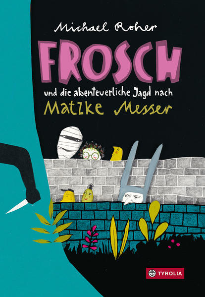 Von sprechenden Gurken, rockenden Pharaonen und einem abenteuerlichen Frosch Frosch heißt in echt natürlich nicht Frosch. Eigentlich heißt sie: Lupinie Anneliese Meltzer. Aber so nennt sie niemand. Frosch passt einfach viel besser zu ihr. Und das nicht nur, weil sie gern grüne Sachen trägt. Frosch liebt außerdem Abenteuer - sie will Drachen besiegen, Hexen in den Hintern zwicken oder mit Riesenkraken um die Wette tauchen. Doch ein Abenteuerurlaub scheint das keiner zu werden, den ihre Eltern da für sie ausgesucht haben: Sommerferien am Gurkenbauernhof. Adieu aufregendes Leben, das kann man dann wohl vergessen. Wenn sie sich da mal nicht gründlich getäuscht hat … Mit seinem ausgezeichneten Gespür für außergewöhnliche Figuren und großem sprachspielerischen Können gelingt Michael Roher ein absurd-witziger Kinderroman, der nichts zu wünschen übriglässt: Frosch platzt in eine Gurkenparty, wird Haushaltshilfe bei einer Hexe, die sich irrtümlich zu einem Drachen verwandelt, rockt mit einem Pharao zu Heavy Metal, fliegt mal kurzerhand zum Mond, landet in Graf Gurgels Gruselschloss und steht ihm, dem einen, gesuchten, letztlich tatsächlich gegenüber - Matzke Messer, dem gefürchteten Kinderfresser. Ob Gurkenbauer Junior rechtzeitig gerettet werden kann? Keiner von ihnen ahnte, dass kurz darauf noch jemand anderer den Hof verließ … Tipps: Unterhaltung auf höchstem Niveau aberwitzig-rasant und spannend erzählt ideal zum Vorlesen Preise/Auszeichnungen: Österreichischer Kinder- und Jugendbuchpreis 2019 / Kollektion The White Ravens 2018 Mai 2018 - "Besten 7 Bücher für junge Leute" im Deutschlandfunk präsentiert April 2018 - "Kröte des Monats" STUBE