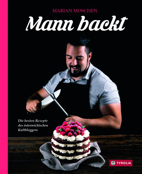 Backen aus Leidenschaft Marian Moschen ist einer der erfolgreichsten österreichischen Foodblogger. Rezepte wie White-Sachertorte, Erdnuss-Cheesecake oder Tiroler Powidl-Bagels vereinen das Beste aus der österreichischen Feinbäcker-Tradition mit internationalen Backtrends. Die Rezepte sind raffiniert und können dennoch leicht nachgebacken werden. Für schnelle Erfolgserlebnisse gibt Marian hilfreiche Insider-Tipps: Welche Geräte erleichtern die Arbeit? Was ist bei den Zutaten zu beachten? Wie funktioniert die richtige Zubereitung? Stimmungsvoll in Szene gesetzt machen Himbeer-Cupcakes, Marzipan-Mohn-Torte und Lavendel-Macrons Lust darauf, sofort loszubacken! Tipps: Vom Autor des beliebtesten österreichischen Foodblogs www.mannbackt.de Süße Köstlichkeiten perfekt in Szene gesetzt Von Klassikern bis zu modernen Kreationen