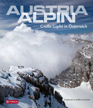 Traumtourenbuch für Gipfelsammler Österreich ist das Land der Berge: 60 Prozent seiner Fläche sind von Gebirgszügen bedeckt. Ein echtes Paradies also für Wanderer, Kletterer, Bergsteiger und Skitourengeher. „Austria alpin“ vereinigt dabei alles, was das Herz von Bergfreunden höher schlagen lässt: weite Gletscher, steile Firne, himmelstrebende Grate und große Wände mit griffigem Fels. Aus der schier unerschöpflichen Vielfalt präsentiert dieser mit erstklassigen Bildern gestaltete Band die höchsten und berühmtesten Gipfel in ihrer ganzen Größe und Schönheit. Darunter die nationale Bergprominenz wie Großglockner, Großvenediger, Hochfeiler, Zuckerhütl, Wildspitze oder Dachstein, aber auch regionale Größen wie Hochkönig, Grimming, Hochtor und Hochschwab. Vorgestellt werden dabei klassische Anstiege, die zu den schönsten und erlebnisreichsten in den Alpen zählen. Ein echtes Traumtourenbuch – mit großartigen Zielen, die fast vor der Haustür liegen. Tipps: Die aktualisierte Sonderausgabe des vergriffenen Topsellers Ausgezeichnetes Preis-Leistungs-Verhältnis Erstklassige, großformatige Abbildungen und informative Texte Auszeichnung: Erster Platz Kategorie Alben/Bildband beim 6. Internationalen Wettbewerb „Die besten Publikationen zu den Bergen“ - Krakau 2021