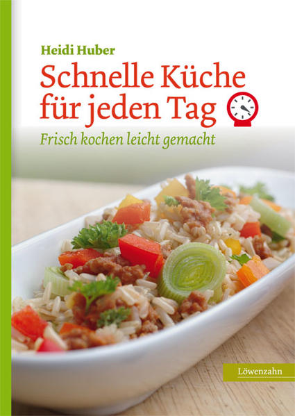 FRISCH UND GESUND KOCHEN - SO GEHT ES RUCK, ZUCK! Schnell aus einfachen Zutaten etwas Köstliches zaubern - das gelingt mit den vielfältigen Rezeptideen von Heidi Huber. Suppen, knackiges Gemüse, unkomplizierte Kartoffel-, Reis- oder Nudelgerichte, pikante und süße Hauptspeisen oder zeitsparende Kuchen- und Tortenrezepte sorgen für Abwechslung. Egal ob man Lust auf Klassiker wie Speckknöderl oder Zwiebelrostbraten hat, oder kreative Blitzgerichte wie Cranberry-Nüsse-Reis ausprobieren möchte, die alltagstauglichen Gerichte sind im Handumdrehen zubereitet. Auch für Gäste und an Festtagen kann man damit stressfrei kochen. - leicht nachkochbare Gerichte, die schmecken - abwechslungsreiche und gesunde Ideen für jeden Tag - erprobte Rezepte mit einfachen Zutaten - für alle, die trotz schneller Küche nicht auf Gesundes und Genuss verzichten wollen - stressfrei und kreativ kochen durch Vorratshaltung - Tipps zur richtigen Küchenausstattung - mit Saisonkalender - frisches Obst und Gemüse in der schnellen Küche Eine gesunde Ernährung stärkt Körper, Geist und Seele. Heidi Huber zeigt, dass gesunde, ausgewogene Gerichte nicht stundenlanges Zubereiten erfordern. Ihre Rezepte sind perfekt auf den Familienalltag abgestimmt, dank ihren hilfreichen Tricks zaubert man ganz ohne Zeitdruck frische Köstlichkeiten auf den Tisch. Entdecken Sie die gesunde Alternative zu Tiefkühlkost und Mikrowellengerichten - Heidi Hubers auf die Jahreszeit abgestimmten Rezepte und Küchentipps helfen Ihnen, kreativ und gesund zu kochen und dabei sogar noch Zeit zu sparen! „Ich freue mich, wenn meine erprobten Rezepte den Alltag erleichtern." Heidi Huber „Das perfekte Buch für den Alltag als berufstätige Mutter, die trotz des Zeitmangels nicht auf eine frische und gesunde Küche verzichten will." „Auf jeder Seite merkt man, dass dieses Buch sich an der Praxis orientiert. Sehr gut durchdacht: der praktische Grundstock an Lebensmitteln, die man immer im Haus haben sollte. Eine echte Alltagshilfe!" Weitere Bücher der Autorin: - "Das Jahreszeitenkochbuch zum Abnehmen" - "Das Bäuerinnen-Kochbuch der Jahreszeiten" - "Alles von der Milch. Köstlich & selbst gemacht. Joghurt, Butter, Topfen/Quark, Käse und mehr"