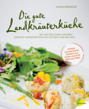 Kochen mit frischen Kräutern ist purer Genuss! Alexia Zöggeler präsentiert neue, köstliche Rezepte mit Kräutern, die man so in keinem anderen Kräuterkochbuch findet! KRÄUTER - DIE BASIS EINER GUTEN KÜCHE Die leidenschaftliche Köchin und Kräuterexpertin Alexia Zöggeler kennt die besten Rezepte mit heimischen Kräutern aus Garten und Topf, Wald und Wiese. Am natürlichen Geschmack von Thymian, Minze, Spitzwegerich und Co. führt in Alexias Küche kein Weg vorbei. Neben zahlreichen neuen Rezepten, die sie liebevoll ausgetüftelt hat, wandelt sie überlieferte Familiengerichte nach Lust und Laune ab: Da kommt ein Kräutersüppchen ebenso auf den Tisch wie ein Tomaten-Wildkräuter-Flammkuchen oder ein luftiges Erdbeer-Basilikum-Dessert. PIKANTE VORSPEISEN, FRISCHE HAUPTGERICHTE, KÖSTLICHE DESSERTS Von herzhaften Häppchen über aromatische Hauptgerichte bis zu süßen Desserts ist also alles dabei. Damit die Würze auch im Winter nicht fehlt, liefert Alexia außerdem zahlreiche Rezepte und Tipps zum Haltbarmachen der Kräuter und ihrem wundervollen Aroma: Verfeinern Sie Ihre Gerichte doch einmal mit einem selbst gemachten Wildkräutersenf oder einer pikanten Pilz-Kräuter-Gewürzmischung. Welche Kräuter sich wofür am besten eignen und wie sie schmecken, findet sich in Alexias praktischem Kräuter- und Blüten-Einmaleins. - Kochen und Backen mit Kräutern aus der Natur - Schnittlauch, Petersilie, Waldmeister und Co. kreativ in der Küche eingesetzt - wichtige Tipps und Tricks zum Sammeln und Aufbewahren von Kräutern und Blüten - überraschende Geschmackserlebnisse: frische Kräuter als Hauptzutat bei Vorspeisen, Hauptgerichten und Desserts - Rezepte für herzhafte und süße Vorräte: Senfe, Antipasti, Aufstriche und Säfte - liebevoll illustriert mit Zeichnungen von der Autorin - mit wunderschönen Fotografien zu jedem Rezept Probieren Sie die neue Kräuterküche doch einfach einmal aus! Sie werden kosten, überrascht sein, staunen und genießen!