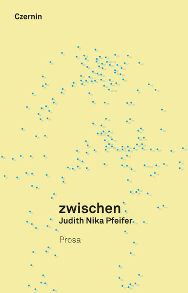 Judith Nika Pfeifer, die sich mit ihrer außergewöhnlichen Lyrik bereits einen Namen gemacht hat, legt mit 'zwischen' ihren ersten Erzählband vor. Eine vielversprechende frische Stimme aus Österreich! Unprätentiös und mit faszinierender Leichtigkeit erzählt Judith Nika Pfeifer von unerhörten Begebenheiten. So entstehen Momentaufnahmen, die von der Absurdität des Alltags, unvorhersehbaren Wendungen, überstürzt getroffenen Entscheidungen oder alles verändernden Ereignissen zeugen. „Was wäre gewesen wenn?“, fragt die Autorin und verarbeitet ein historisches Ereignis mit Todesfolge