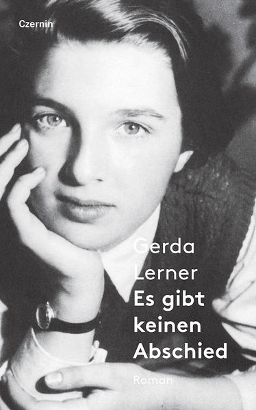 Februar 1934: Der Bürgerkrieg erschüttert Österreich. Das behütete Leben der Wiener Familie Bergschmidt und ihrer Freunde gerät aus den Fugen. Ein Teil engagiert sich im Widerstand, andere wechseln die Seiten, um ihre gesellschaftliche Stellung zu bewahren. Gerda Lerner zeichnet ein eindrucksvolles Porträt Wiens und zugleich ein vielschichtiges Stimmungsbild jener entscheidenden Zeit des politischen Wandels zwischen 1934 und 1938. Eindrücklich, auf autobiografischen Erfahrungen beruhend, veranschaulicht Gerda Lerner in »Es gibt keinen Abschied«, wie unter dem herrschenden Austrofaschismus Familienbande zer reißen und sich neue Gemeinschaften bilden. Fremde werden Vertraute und Vertraute werden Fremde. Im Jahr 1953 unter dem Pseudonym »Margarete Rainer« erstmals auf Deutsch erschienen, ist der Roman ein Zeugnis von Lerners schriftstellerischem Schaffen, das sie zugunsten der wissenschaftlichen Karriere aufgab. Der Roman ergänzt ihre politische Autobiografie »Feuerkraut « auf literarische Weise und gewährt neue Einblicke in das Leben der namhaften Frauengeschichtsforscherin. Mit einem Vorwort von Marlen Eckl.