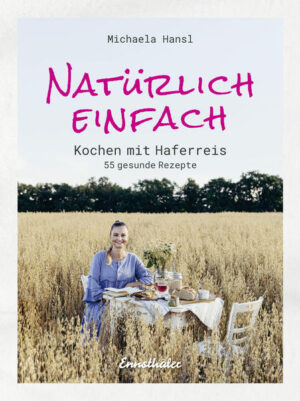 Mit ihrem einzigartigen Kochbuch vermittelt die Profiköchin Michaela Hansl in einer Zeit, die sich wieder verstärkt auf alte Werte, Regionalität und Nachhaltigkeit besinnt, den natürlich einfachen Weg durch die moderne österreichische Küche. Mit einem wahren Superfood, dem Haferreis, kreierte sie 55 abwechslungsreiche, gesunde und unkomplizierte Rezepte. Das lose Hafer-Getreidekorn wurde schon im Ersten Weltkrieg als Allround-Nahrungsmittel eingesetzt, für Suppen, Beilagen, Vor-, Haupt- und Nachspeisen. Es dürfte als Reisersatz gedient haben und ist danach in Vergessenheit geraten. Nicht so bei Michaela Hansl. Auf einem Flohmarkt entdeckte sie ein altes, handgeschriebenes Kochbuch mit Haferreisgerichten. Die Begeisterung war entzündet. Neben praxisnahen Tipps sind die Rezepte erweiterbar, nachhaltig und to-go-tauglich. Ein Kochbuch, das die Natürlichkeit durch Küche und Gaumen fließen lässt und mit wunderschönen Aufnahmen in den Bann zieht.