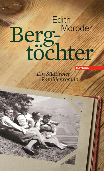 DIE GESCHICHTE EINES LANDES - ERZÄHLT VON SEINEN STARKEN FRAUEN. AM ANFANG STEHEN DIE TÖCHTER - DIESSEITS UND JENSEITS DES BRENNERS Als Rosa um 1900 ihren Liebsten bei einem tragischen Unfall verliert, verliert sie auch alle ihre Hoffnungen und Träume für die Zukunft. Als ihr Vater von ihrer ledigen Schwangerschaft erfährt, jagt er sie vom Hof und Rosa muss selbst sehen, wie sie und ihre kleine Burgi zurechtkommen. Burgi wächst heran und lebt ein bescheidenes und karges Leben in ärmlichen Verhältnissen. Als der Erste Weltkrieg ausbricht und die jungen Männer an die Front gerufen werden, obliegt es diesseits und jenseits des Brenners den Frauen, die Familien zusammenzuhalten und mit dem Nötigsten zu versorgen. Nach Kriegsende heiratet Burgi einen jungen Lehrer. Und dann erblickt ihre erste Tochter das Licht der Welt … DIE GESCHICKE DER FRAUEN: DEM SCHICKSAL DIE STIRN BIETEN Rosa steht am Beginn einer Tiroler Familiengeschichte, die Edith Moroder über mehrere Generationen von Töchtern und Enkeltöchtern hinweg erzählt. Sie alle haben zu kämpfen mit den Irrungen und Wirrungen der Politik, den Veränderungen der Gesellschaft - zwei Weltkriege, die Teilung Tirols, Option und Autonomie-Kampf, die anschließende Aufbruchsstimmung - und den Folgen, die diese für die Bevölkerung haben. Mutig und entschlossen bieten diese Frauen - stärker und leidensfähiger als ihre Männer - dem Schicksal die Stirn. Mit einfühlsamem Blick erzählt Edith Moroder aus Frauenleben verschiedener Zeiten - und webt auf diese Weise ein Abbild der Geschichte eines Landes. *********************************************************** >>Ein wunderbares Buch: endlich ein weiblicher Blick auf die Geschichte Südtirols, der den Anteil der Frauen an den Veränderungen eines Landes aufzeigt.>Die Figuren sind hervorragend gezeichnet, man kann sie nachvollziehen und leidet und lebt mit ihnen. Berührend!