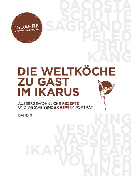 Großes Jubiläum im Hangar-7 Seit fünfzehn Jahren kommen die besten Küchenchefs der Welt nach Salzburg ins Restaurant Ikarus. Einer nach dem anderen verzaubert hier jeweils einen ganzen Monat lang die Gäste mit den aufregendsten Kreationen, die es auf der Welt zu kosten gibt. Alleine im vergangenen Jahr präsentierten mit Paolo Casagrande und Quique Dacosta gleich zwei Superstars die große spanische Küche. In Helsinki erfindet Jari Vesivalo gerade eine ganz neue und doch sehr finnische Art zu kochen, ähnlich wie Mingoo Kang in Seoul intensiv nach den Quellen der koreanischen Küche sucht und diese auf höchstem Niveau interpretiert. Alle Gastköche im Restaurant Ikarus kombinieren sehr subtil intensive Aromen ihrer jeweiligen Terroirs mit modernstem Küchenhandwerk. Ihr kraftvoller und eigenwilliger Stil verbindet sie, gleichzeitig sorgt er dafür, dass kein Menü dem anderen gleicht. Executive Chef Martin Klein und sein Team im Restaurant Ikarus gehören mit zwei eigenen Michelin-Sternen zu den Vorreitern der österreichischen Gastronomie. Sie kochen mit viel Leidenschaft – und mit erlesenen Originalzutaten – jedes Gericht der Gastköche genau so, wie es auch in deren Heimat-Restaurants zubereitet wird. Die Gastköche verraten Martin Klein in diesem Buch ihre raffinierten Rezepte und Profitricks, sodass Sie all diese Kreationen sehr gut selber nachkochen können.