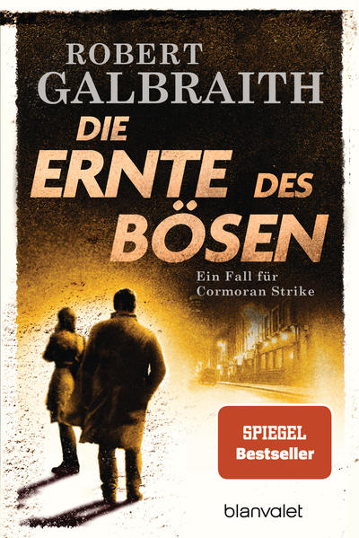 Der dritte Fall für das außergwöhnliche Ermittlerduo von Robert Galbraith, dem Pseudonym von JK Rowling! Nachdem Robin Ellacott ein mysteriöses Paket in Empfang genommen hat, muss sie zu ihrem Entsetzen feststellen, dass es ein abgetrenntes Frauenbein enthält. Ihr Chef, der private Ermittler Cormoran Strike, ist ebenfalls beunruhigt, jedoch kaum überrascht. Gleich vier Menschen aus seiner eigenen Vergangenheit fallen ihm ein, denen er eine solche Tat zutrauen würde - und Strike weiß, dass jeder von ihnen zu skrupelloser, unaussprechlicher Grausamkeit fähig ist. Während die Polizei sich auf den einen Verdächtigen konzentriert, der für Strike immer weniger als Täter infrage kommt, nehmen er und Robin die Dinge selbst in die Hand und wagen sich vor in die düsteren und verstörenden Welten der drei anderen Männer. Doch als weitere erschreckende Vorfälle London erschüttern, gerät das Ermittlerduo selbst mehr und mehr in Bedrängnis … Sie sind Fan des außergewöhnlichen Ermittlerduos Ellacott und Strike? Dann lesen Sie auch die anderen Romane der SPIEGEL-Bestsellerreihe.