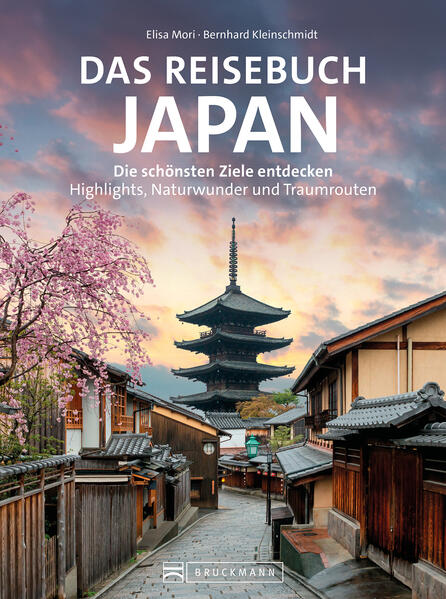 Im Land der aufgehenden Sonne Japans touristische Highlights im Überblick – ergänzt um Routenvorschläge und wie man diese am besten kombiniert. Egal, ob zur Kirschblüte im Frühjahr, zum sommerlichen Strandurlaub, zur herbstlichen Laubfärbung im Oktober oder gar zum winterlichen Skitourismus: Japan ist immer eine Reise wert. Doch die weite Anreise ins Land der aufgehenden Sonne will wohl überlegt sein, die Reiseroute daher gut geplant. Lassen Sie sich inspirieren von den schönsten Reisezielen Japans: zwischen dem nördlich gelegenen Sapporo und den tropischen Inseln der Präfektur Okinawa. Das Reise-Best-of für Japan – die perfekte Inspirationsquelle und ein tolles Geschenk für alle Japan Fans Das ideale Buch für die Urlaubsplanung Der Japan Travel Guide mit Traumrouten, Kartenatlas, Ausflugstipps und nützlichen Adressen