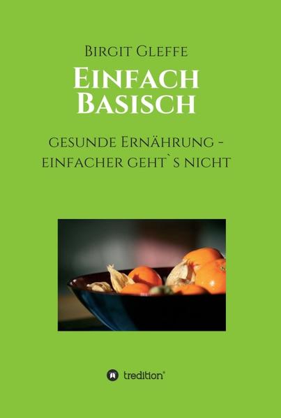 Dieses liebevoll gestaltete Kochbuch führt Sie, nach einer kurzen Einführung in die basische Ernährung, zu leckeren Rezepten. Sie werden erstaunt sein, wie einfach umsetzbar sich die Ernährung auf Ihr Wohlbefinden auswirkt. Schmackhafte, einfache Gerichte, die sich im stressigen Alltag, ohne viel Aufwand nachkochen lassen. Die 21-Tage Entschlackungskur für Ihr Wohlbefinden. Treffen Sie Ihre Wahl aus 70 familientauglichen Rezepten. Ernährung ist Genuss und soll Spaß machen.