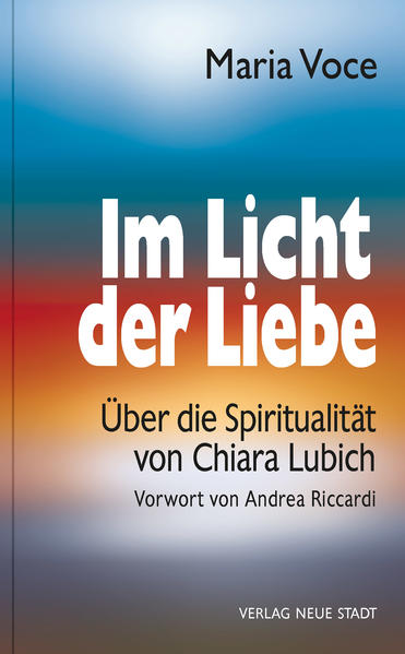 Die Schwerpunkte der Fokolar-Spiritualität-erschlossen von Maria Voce: Impulse für einen Lebensstil aus der Kraft eines »Charismas der Einheit« »Maria Voce wollte nicht einfach Bekanntes wiederholen, sondern neue Aspekte zu Tage fördern. Sie begriff Chiara Lubichs Botschaft und Charisma neu-in einer Kirche und in einer Welt, die sich veändert haben. Denn spirituelle Bewegungen wachsen in der tiefen Spannung zwischen der Treue zum Ursprung und zum Charisma, dann aber auch in der Deutung des Lebens und der Geschichte von morgen.« Aus dem Vorwort von Andrea Riccardi