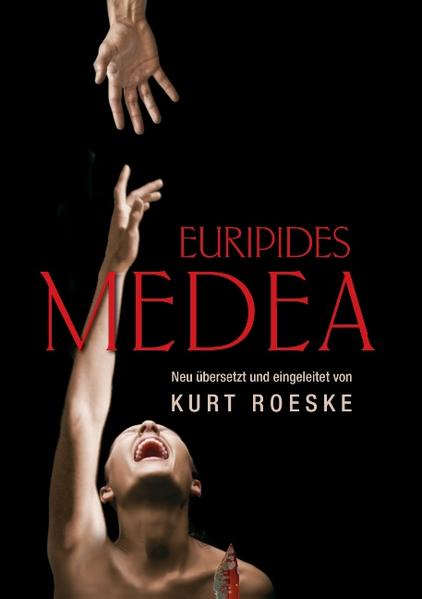 Die "Medea" des griechischen Dichters Euripides, die 431 v.Chr. im Dionysostheater in Athen zum ersten Mal aufgeführt worden ist, gehört zu den Dramen der Weltliteratur, die aus dem Repertoire der Bühnen in aller Welt nicht wegzudenken sind. Zahlreiche Rezeptionen legen bis in die jüngste Vergangenheit Zeugnis für die Faszination dieser Figur der antiken Tragödie ab: Franz Grillparzer, Jean Anouilh, Christa Wolf, Neil LaBute, Tom Lanoye (um nur einige zu nennen) haben sich mit ihr auseinandergesetzt. Wer ist diese Frau? Ist sie das Opfer eines nur am Nutzen orientierten Egomanen oder die unbedingt und kompromisslos Liebende oder die unangepasste, eigenwillige Fremde? Oder ist sie nicht vielleicht eine Frau, die für eine Gesellschaft kämpft, in der Versprechen gehalten, Eide nicht gebrochen werden, in der die Menschen einander vertrauen können und auch in der Not zueinander stehen? Kurt Roeske lädt mit seiner neuen Übersetzung zur Lektüre und Auseinandersetzung mit dem Original ein. Die Übersetzung zeichnet sich durch eine dem natürlichen Sprachduktus folgende, ungekünstelte Sprache aus, die jedoch zugleich durch ihren jambischen Rhythmus ein poetisches Element enthält. Eine Einleitung vermittelt die zum Verständnis des Werkes notwendigen Kenntnisse.