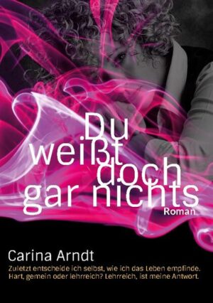 Weil es nicht egal ist, wer deine Eltern sind und in welches Haus du hineingeboren wurdest. Wer, außer mir, entscheidet wie mein Leben verläuft. Mit 6 Jahren besuchte ich das erste Mal den schwarzen Raum. Ein Ort tief in meiner Seele, welcher mir half, die massiven Übergriffe an mir zu überstehen. Diese Reihe von Erinnerungen ist tief in mir verankert, denn es ist alles in uns gespeichert. Vom Stiefvater mit 6 Jahren zum ersten mal schwer misshandelt, von der Mutter mit 15 Jahren vor die Tür gesetzt, doch mit 17 fing die Hölle erst richtig an. Misshandlungen, Missbrauch und Vergewaltigungen von einem Mann aus Zuhälterkreisen brachten mich jedoch nicht von einem "normalen" Lebensweg ab. Oft blickte ich in Wege der Gewalt, Kriminalität und der Armut. Es lag aber immer an mir mich umzudrehen und einen anderen Weg zu finden. Ob ich schreie, weiß ich nicht. Ich gehe zu Boden, sogleich fasst er mich an einem Bein und zieht mich irgendwie in die Höhe, um weiter zuschlagen zu können. Er hört nicht mehr auf. Bitte, er soll aufhören. Der Raum, in dem wir uns befinden verschwindet, ich selbst verschwinde in einem schwarzen Raum. Kein Licht, kein Geräusch, kein Geruch, kein Gefühl. Hier ist nichts. Hier bin ich sicher. Der Schmerz ist schlimmer, wenn man weiß, was gleich passiert. Jeder der sich schon einmal tief geschnitten hat weiß, dass der tiefe Schnitt zuerst gar nicht schmerzt, sondern eher erst nur brennt, der Schmerz kommt erst später. Wenn man aber weiß, ich nehme jetzt ein Messer in die Hand und schneide mir bewusst tief in die Haut, sieht die Sache anders aus. Bei Folter durch die Peitsche werden die Bestraften noch heute dazu aufgefordert mitzuzählen. Auch das ist jetzt dem ähnlich, was mir gerade passiert. Ich weiß, wie lange er brauchen wird, bis er fertig ist, und in dieser Situation der Vergewaltigung dauert es eine Ewigkeit. Als er endlich fertig ist, sagt er: "Das war der erste Teil der Geschichte." "Sie haben gesagt, Sie können sich nicht erinnern.", erklärt mir der Arzt. "Oh das!", sage ich, "Das ist immer, wenn es eskaliert." "Ja, das haben Sie schon gesagt, aber erklären Sie mir, was genau Sie damit meinen.", fordert er mich auf und ich erzähle ihm von den Misshandlungen, dem schwarzen Raum, davon, wie alles verschwindet und ich mich nicht mehr daran erinnern kann. "Selektive Amnesie?" stellt er fragend in den Raum.