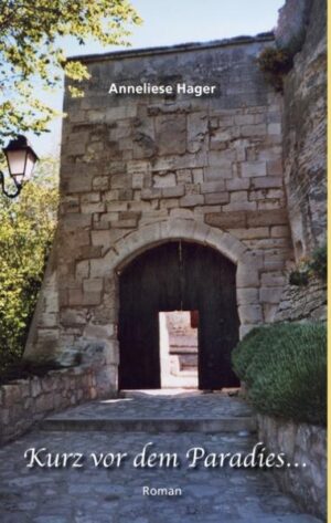 Ein verträumtes weitläufiges Landhaus in der Provence. Das Angebot dort zu leben, nimmt Angela mit Freude an, ist es doch die Erfüllung eines langgehegten Lebenstraumes, den sie über viele Jahre nie aus den Augen verloren hat. In ihrem „Provencalischen Tagebuch“ hält sie ihre Erlebnisse und Eindrücke vom Land der Oliven fest. Der Aufenthalt in ihrem Traumland wird nicht nur zur Spurensuche, die weit zurück in ihre Vergangenheit führt, sondern ist hilfreich bei der Bewältigung ihrer schwierigen Lebensumstände und letztendlich bestimmend für ihr zukünftiges Schicksal. Kraftvoll, konsequent und mit einer positiven Haltung gegenüber dem Leben geht Angela ihren Weg auf der Suche nach ihrem ganz persönlichen Paradies.