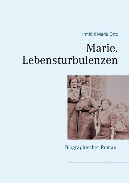 Marie blickt zurück auf ein Stück Zeitgeschichte und ihr bewegtes Leben. 1889 in bürgerliche Verhältnisse hineingeboren, verbringt sie ihre Kindheit und einen Teil ihres Erwachsenenlebens in Straßburg. Für sie hat es den Anschein, als wäre es normal, dass das Leben immer noch etwas schöner und angenehmer wird. Sie unternimmt Reisen nach Paris und Berlin, lernt in Berlin die große Liebe kennen. Dann bricht der erste Weltkrieg aus und ihre Welt wird eine andere.