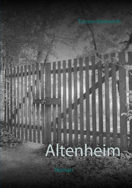 Das Altenheim. Oft die letzte Station im Diesseits. Manche erleben sie angenehm und in Würde. Andere erfahren dort Leid und Unmenschlichkeit. Und einige erleben den blanken Horror. Wie Herbert, Julian und Frieder, drei Fast-Hundertjährige. Das Schicksal brachte sie in ein Heim mit kaltem, verrohtem Personal, mit entsetzlichen Demütigungen, nackter Gewalt und schlimmen Verbrechen. Die drei Freunde halten zusammen, versuchen immer wieder, Licht ins traurige Dunkel ihres Alltags zu bekommen. Hier und da gelingt es. Als die Schrecknisse in ihrem Heim überhandnehmen, stehen sie auf. Sie wehren sich und kämpfen. Nicht nur mit Worten. Der Roman legt Finger in Wunden. Wunden, die in der Welt eines Altenheims zu finden sind. Und es sind derer nicht wenige und sie sind nicht nur oberflächlicher Art. Der Roman bestürzt und kann Angst machen. Aber er birgt auch Hoffnung. Und die Erkenntnis, dass trotz aller Finsternis in dieser Sphäre auch Schönes erlebbar ist, dass man auch dort menschliche Tiefe spüren kann. Vielleicht sogar mehr als in der Lebenszeit zuvor.