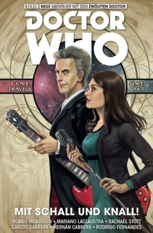 DER FINALBAND DES ZWEITEN ERZÄHLZYKLUS MIT DEM ZWÖLFTEN DOCTOR! Doctor Who: Er ist viele Hundert Jahre alt, wechselt ab und zu den Körper und ist der Titelheld von Großbritanniens beliebtester Science- Fiction- Serie. Sein Raumschiff, die TARDIS, sieht aus wie eine blaue Telefonzelle, ist innen jedoch wesentlich größer als außen. Mit ihr reist der Doctor durch Raum und Zeit, auf der Suche nach Abenteuern und den Wundern des Universums. Und da es keinen Spaß macht, die allein zu entdecken, lädt der Timelord vom Planeten Gallifrey immer wieder Menschen ein, ihn auf seinen Reisen zu begleiten. Das Böse geht im Frankreich des späten 17. Jahrhunderts um: Kardinal Richelieu verlängert sein Leben künstlich durch die Zusammenarbeit mit einer finsteren außerirdischen Macht. Der Doctor und die berüchtigte Opernsängerin Julie d’Aubigny, auch bekannt als Fechtmeisterin Mademoiselle Maupin, versuchen, seinen Machenschaften ein Ende zu bereiten. Danach nimmt der Doctor zwei Comic- Künstler in der TARDIS mit, damit sie das richtige „Feeling“ für gezeichnete Abenteuer in Zeit und Raum bekommen. Ihre bisherigen Comics zu Der Zeitchirurg, dessen Vorbild er ist, erscheinen ihm nämlich etwas … unrealistisch.