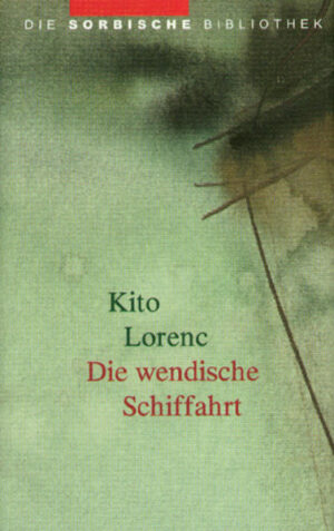 Die deutschsprachigen Dramentexte „Die wendische Schiffahrt. Tragigroteske“ und „Kim Broiler. Ein Tierstück“, 1994 bzw. 1996 in Bautzen uraufgeführt, sind jetzt erstmals vereint in Buchform erschienen. In einem Bilderreigen deutsch-sorbischer Historie vom Ende des 19. Jahrhunderts bis nach dem 2. Weltkrieg entfaltet sich zwischen Fiktion und biographischer Überlieferung die Lebensgeschichte des skurrilen Erfinders Alfons Bauer, der davon träumt, die Lausitzer Wasserläufe schiffbar zu machen und seine Heimat so zum Weltmeer hin zu öffnen. Der Hahn Kim Broiler hingegen, der nicht krähen kann, ein Zwiegeschöpf aus Natur und Technik, begibt sich im gleichnamigen Dreiakter auf eine anders-fantastische Reise durch die märchenhaft verwandelte Jetztzeit und gelangt bei seiner Suche nach dem „Ursprung des Krähens“ an das mythische „Ende des Buckels der Welt“. Beiden Stücken gemein ist die hintergründige, umwerfende Sprachkomik des Dichters. Oft bedingen Wortspiel und Spielhandlung einander, sodass Sprache sich hier ausbreitet „wie ein ansteckender Virus“ (Walter Koschmal) und der Leser mehr noch als der Theaterzuschauer seine helle Freude daran haben dürfte.