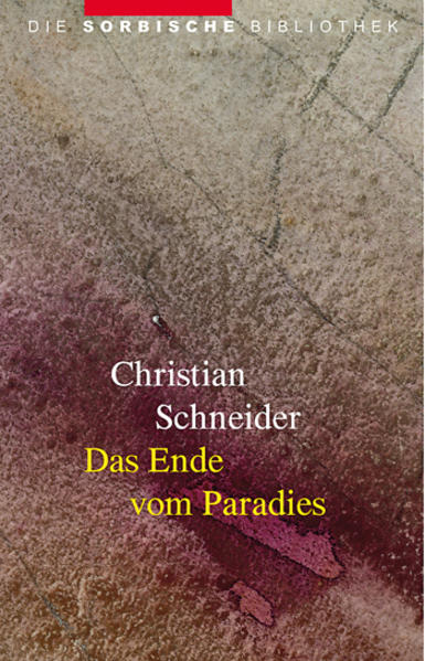 Inmitten der Oberlausitz, am Heiderand versteckt, liegt eine idyllische Fünf-Häuser-Siedlung, die 'Paradies' genannt wird. Dort wohnt der sorbische Bauunternehmer Paul Schuster mit seiner Frau, seiner zweiten, und er könnte den wohlverdienten Ruhestand genießen, stünde da nicht als bitteres Fazit: 'Alles falsch gemacht im Leben'. Gedrängt von seinem Sohn, verbringt Schuster seine alten Tage damit, sich an das Erlebte zu erinnern. Christian Schneider fügt die Erinnerungen des Vaters und die des Sohnes zu einem dokumentarischen Epochenroman, der sich dem Leben einer Familie über drei Generationen widmet, ausgehend vom Anfang des 20. Jahrhunderts bis in dessen 80er Jahre. Bewegend schildert er all die Wirren, die die Schusters durchlebt haben. Das Einbeziehen historischer Ereignisse macht den Roman zu einem lebendigen Zeugnis der jüngeren Geschichte.