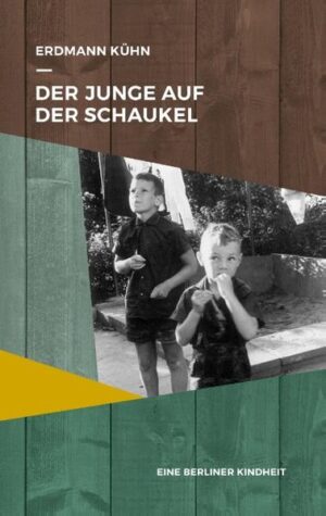 Eine Berliner Kindheit in den Sechzigerjahren Friedel ist gerade sechs geworden und erforscht die Welt. Einer seiner Lieblingsplätze zum Nachdenken ist die Schaukel im Garten, so lange ihn dort niemand stört. Der Roman beschreibt Friedels Erkundungsgänge durch die elterliche Wohnung und die Umgebung im Berlin der frühen Sechzigerjahre. Berlin ist gerade durch eine Mauer geteilt worden, die Doppeldeckerbusse in Ostberlin haben vorne eine Schnauze, in West-Berlin fahren Ami-Schlitten und Ford 17M mit Eulenaugen durch die Straßen. Friedel beobachtet, wie Tanten kommen und gehen, vermisst überall seine Mutter, macht allein eine Reise in die Schweiz, träumt davon, seinen großen Bruder wenigstens einmal beim Fußball zu besiegen, schleicht mit ihm heimlich vor fremde Wohnzimmerfenster, um fernsehen zu können, verehrt seine Lehrerin und liefert sich einen Wettbewerb mit seinem Freund, wer es als erster schafft, das Mädchen seines Herzens auf sich aufmerksam zu machen. Auf der Schaukel sortiert er seine Eindrücke, versucht die Welt der Erwachsenen zu verstehen und herauszubekommen, was damals passiert ist, als seine Welt aus den Fugen geriet ...