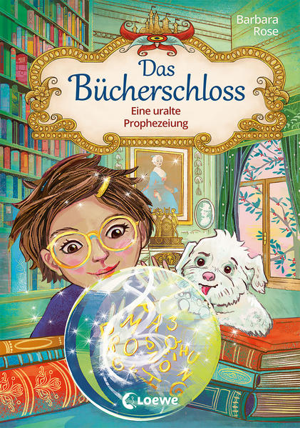 Das Buch ist bei deiner Buchhandlung vor Ort und bei vielen Online-Buchshops erhältlich! Eine besondere Botschaft Becky Librum ist mit ihrem Vater in ein echtes Schloss gezogen, in dem sie ein geheimes Stockwerk mit einer riesigen Bibliothek entdeckt. Und nur Becky kann die Bücher davor retten, für immer zu Staub zu zerfallen. Die Freunde Becky und Hugo müssen sich schleunigst in die Welt der Bücher hineinlesen. Doch zuvor offenbart Glimmerias Kristallkugel ihnen eine uralte Prophezeiung. Was haben die geheimnisvollen Worte nur zu bedeuten? Erfüllen lässt sich die Botschaft einzig und allein in der Bücherwelt. Aber dort stellen sich Becky und Hugo allerlei Wesen in den Weg, die Böses im Schilde führen. Allen voran der merkwürdige Junge Mo auf seinem fliegenden Teppich … Band 3 der wundervoll-magischen Abenteuerreihe! In dieser packenden magischen Abenteuerreihe erlebt ein starkes Mädchen nicht nur den Umzug in ein Schloss, sondern auch das größte Abenteuer ihres Lebens: Sie soll die magische Welt der Bücher retten! Wunderbar eigenwillige magische Wesen, sprechende Tiere und ihr bester Freund stehen der mutigen Protagonistin zur Seite. Mädchen und Jungen ab 8 Jahren werden begeistert sein. Spannend und fantasievoll erzählt ist dies auch dank wunderbar atmosphärischer Illustrationen. Ein Buch zum Eintauchen. Der Titel ist auf Antolin gelistet.