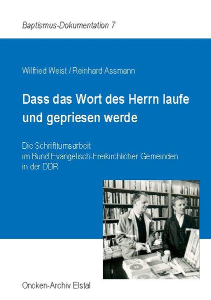 Evangelisch-freikirchliches Schrifttum in der DDR-es überrascht, in welcher Breite und Vielfalt christliche Veröffentlichungen in dieser Zeit möglich waren. Bald nach dem Krieg hatte Prediger Otto Ekelmann Lizenzen für eine Zeitschrift, Verlagsarbeit und den Aufbau einer Evangelischen Versandbuchhandlung in Berlin (EVB) erworben. Neben einem Überblick über diese Geschichte dokumentiert der vorliegende Band u.a. bewegende Zeitzeugenberichte des 25-jährigen Jubiläums der DDR-Schrifttumsarbeit. Aufgenommen wurde ferner eine große Auswahl staatlicher Gutachten, die das oft mühevolle Ringen um Genehmigungen aufzeigt. Und eine Bibliografie aller EVB-Veröffentlichungen sowie weiterer baptistischer Publikationen macht diesen Band zu einem wichtigen Nachschlagewerk für den Bund Evangelisch-Freikirchlicher Gemeinden in der DDR. Günter Balders: "...eine Fundgrube, z.B. für zeitgeschichtliche Forschungen oder in Sachen Frömmigkeitsgeschichte!"