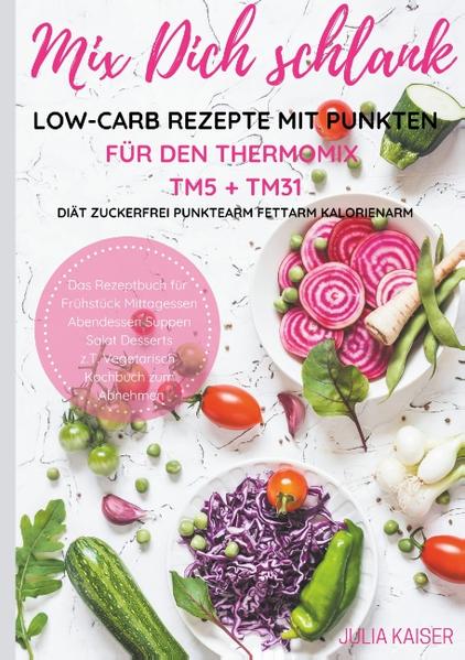 Punktearme Gerichte mit wenig Kalorien und wenig Fett lassen die Pfunde auf sanfte Weise purzeln. Auch Low-Carb-Anhänger müssen sich mit diesem Kochbuch über das Abnehmen keine Sorgen mehr machen. Obendrein sind alle Gerichte frei von raffiniertem Zucker und OHNE Zuckerersatzstoffe. Alle Rezepte enthalten detaillierte Nährwertangaben (P, Kalorien, Fett, Protein, Kohlenhydrate) und sind geeignet für den Thermomix TM31 und TM5* - *Bei der Bezeichnung "Thermomix" handelt es sich um eine geschützte Marke der Firma Vorwerk (CH). Der Verfasser des Buches steht in keiner geschäftlichen Beziehung zum Unternehmen. Inhaltsverzeichnis: Frühstücks-Rezepte Beeren-Nuss-Müsli Knäckebrot mit Kräuter-Quarkaufstrich Grüne Smoothie Bowl Suppen-Rezepte Fruchtige Spargelcremesuppe Kohlrabisüppchen mit Pistazienkernen Lauch-Apfel-Suppe mit Curry Salat-Rezepte Eisbergsalat mit Melone Weißkohl-Fenchel-Orangensalat Schneller Karottensalat mit Joghurt-Kräuter-Dressing Mittagessen Rezepte Blumenkohl-Pizza mit Schinken Cannelloni mit Ricotta-Brokkoli-Basilikum-Füllung Kürbis-Birnen-Curry mit Minz-Schmand Feuriges Schweinegeschnetzeltes mit Topinambur Fischfrikadellen mit Selleriepüree Hähnchen-Gulasch mit Ananas auf Radicchio Spinatknödel mit Paprikasoße Abendessen Rezepte Orecchiette mit Räucherlachs und Kapern Pilz-Limetten-Risotto Puten-Couscous mit Gemüse Zoodles mit Joghurt-Bärlauch-Soße Cevapcici mit knusprigen Schwarzwurzel-Pommes Topinambur-Gnocchi mit Salbeisoße Chicorée Ragout mit Geflügelwürstchen Dessert Rezepte Gefüllte Feigen mit Vanillecreme Süßes Beerensoufflé ohne Zuckerzusatz Schokomousse ohne Zuckerzusatz